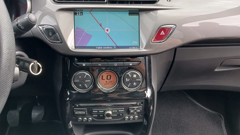 Citroen C3 1.4 HDI EXCLUSIVE , снимка 10 - Автомобили и джипове - 51845593