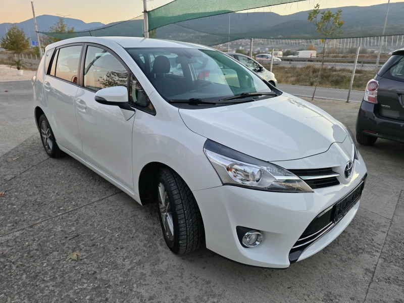 Toyota Verso 1.6 VVTI EVRO 6 Камера Navi HandsFree, снимка 4 - Автомобили и джипове - 52440920