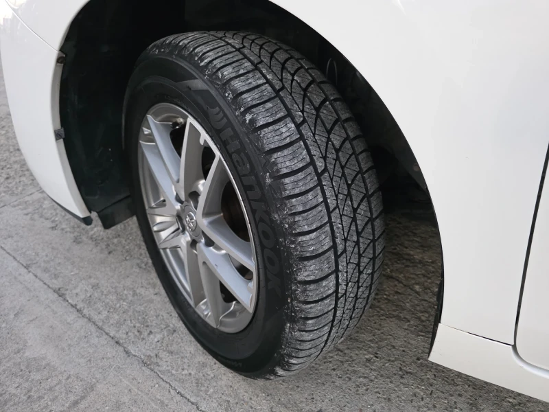 Toyota Verso 1.6 VVTI EVRO 6 Камера Navi HandsFree, снимка 16 - Автомобили и джипове - 52440920