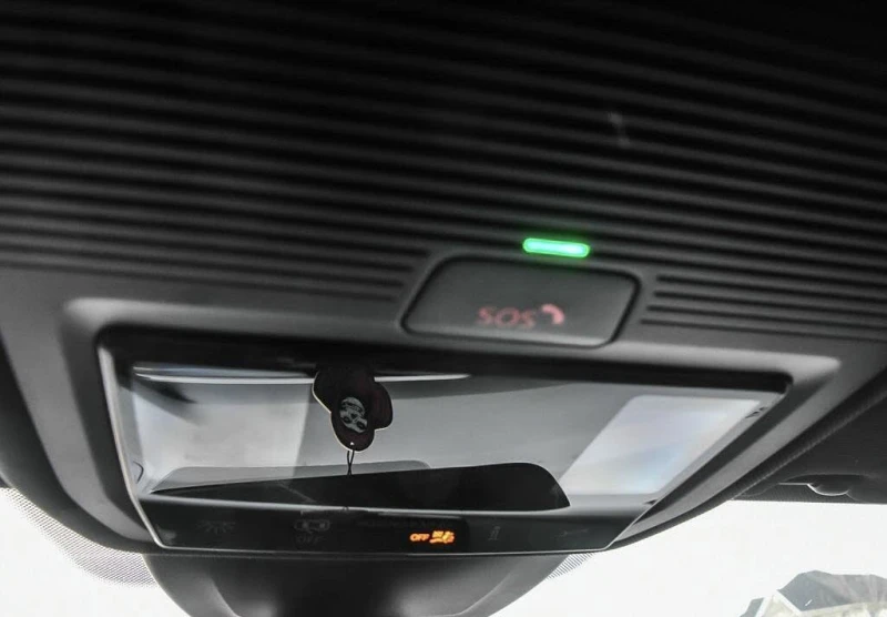 VW Golf GTI 40th Anniversary АвтоКредит* (ЦЕНА ДО БГ), снимка 13 - Автомобили и джипове - 52588070