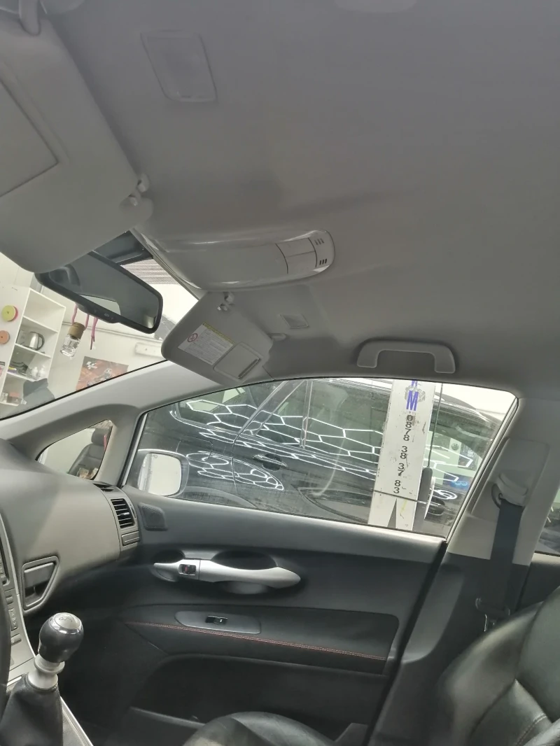 Toyota Auris, снимка 6 - Автомобили и джипове - 52901219