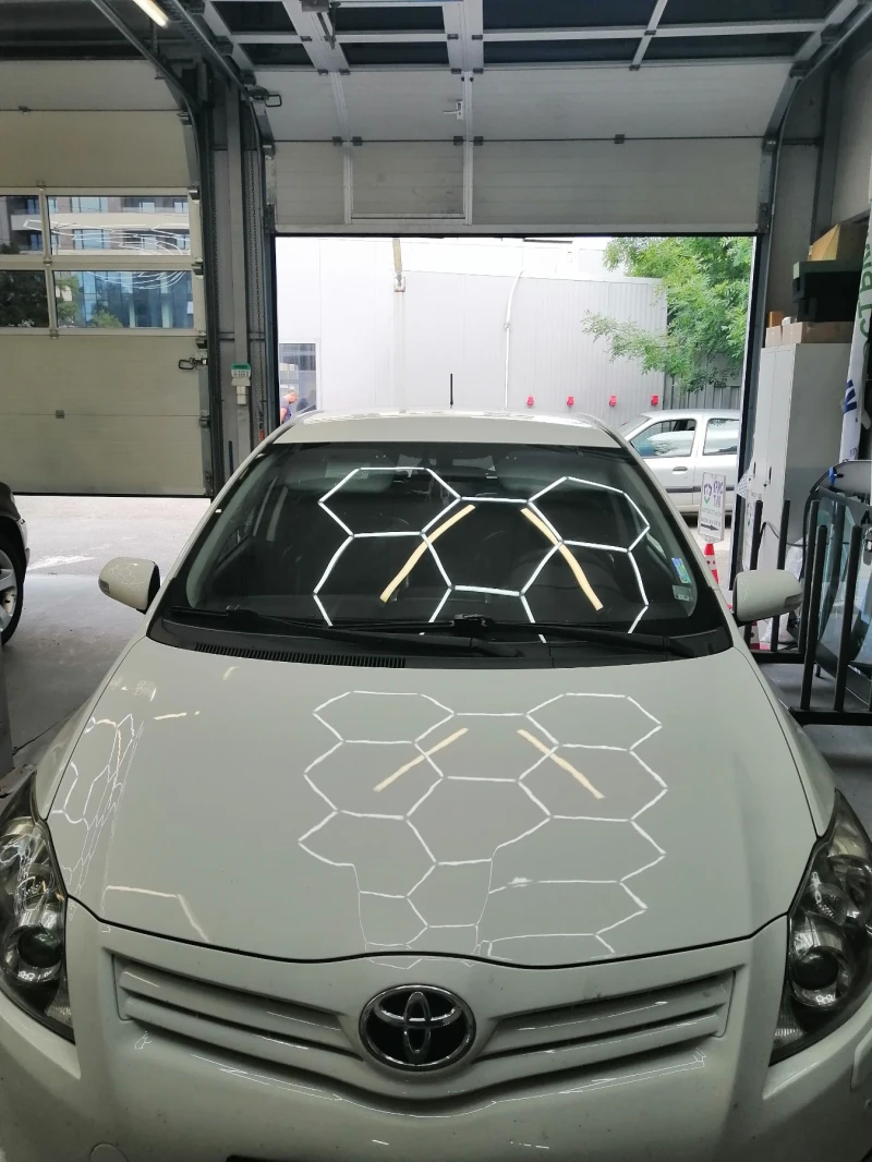 Toyota Auris, снимка 2 - Автомобили и джипове - 52901219