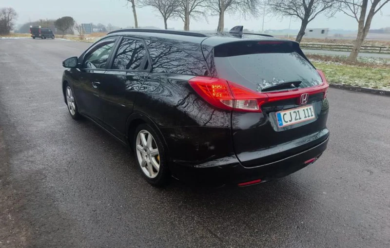 Honda Civic 1.6D Facelift | Очакван внос! С ГАРАНЦИЯ!, снимка 3 - Автомобили и джипове - 53322144