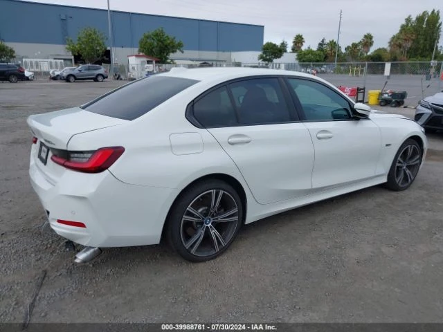 BMW 330 E* PLUG-IN HYBRID, снимка 6 - Автомобили и джипове - 47428208