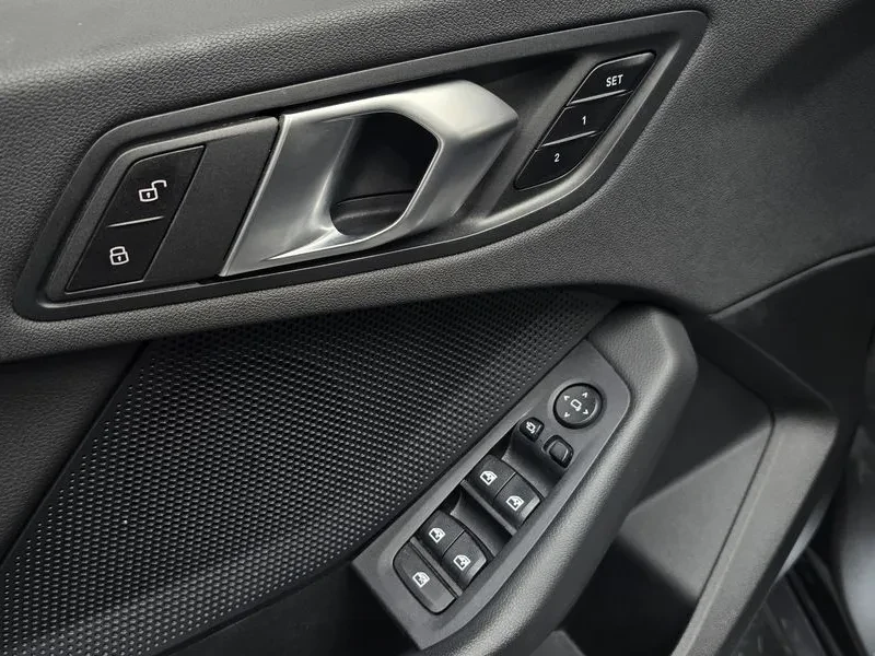 BMW 118 (F40) 118D Joy | Mobile.bg � ����������� 11