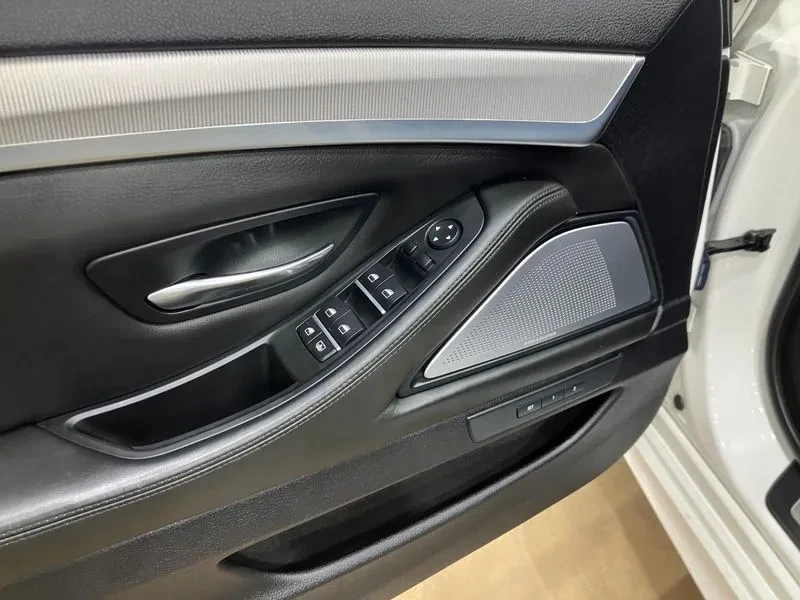 BMW M5, снимка 14 - Автомобили и джипове - 55185940