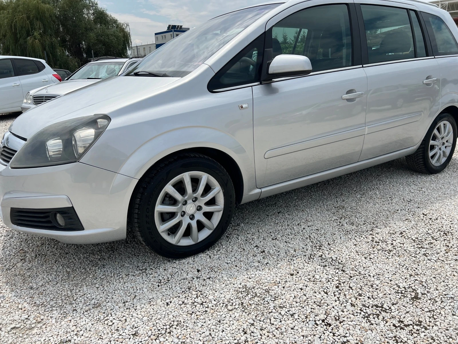 Opel Zafira 1.8i gaz - изображение 3