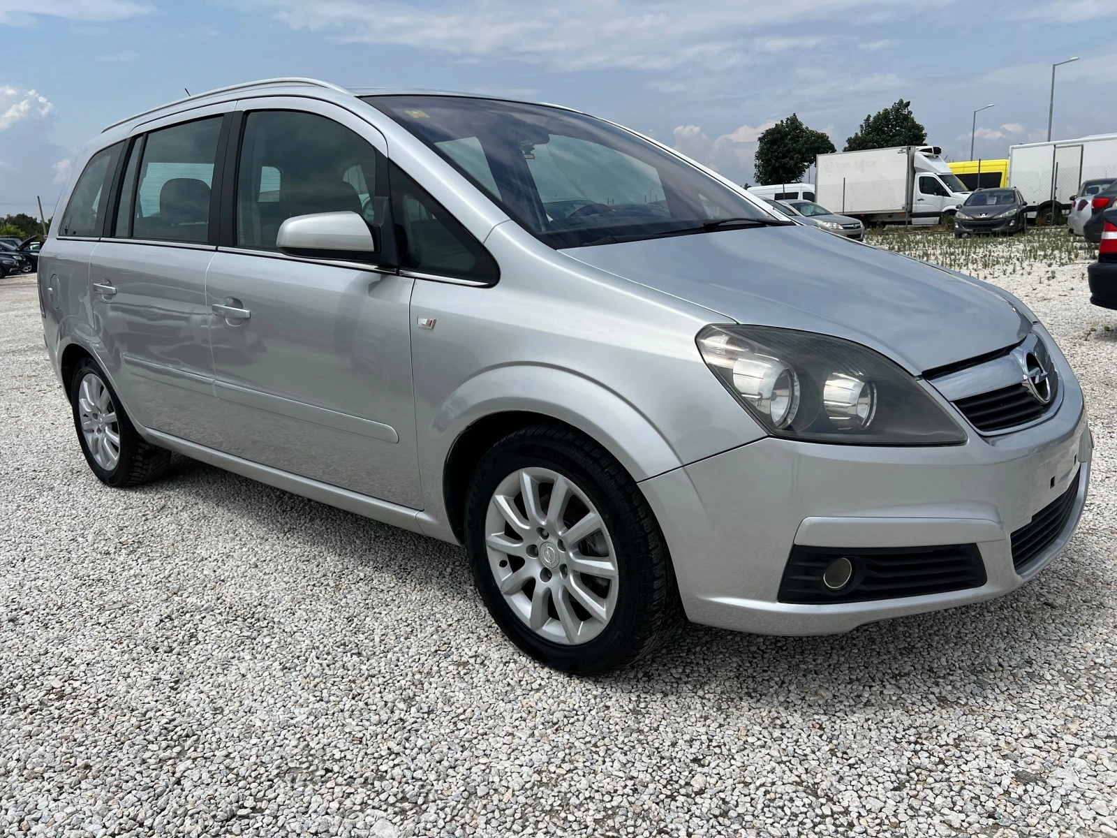 Opel Zafira 1.8i gaz - изображение 2