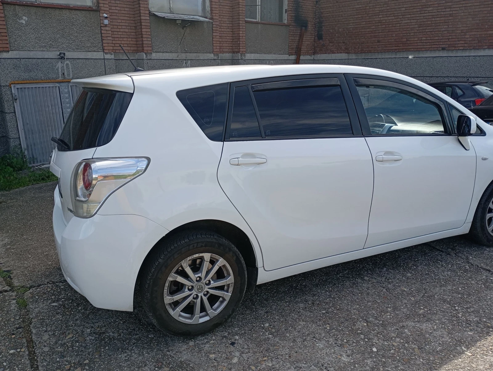 Toyota Verso  - изображение 2