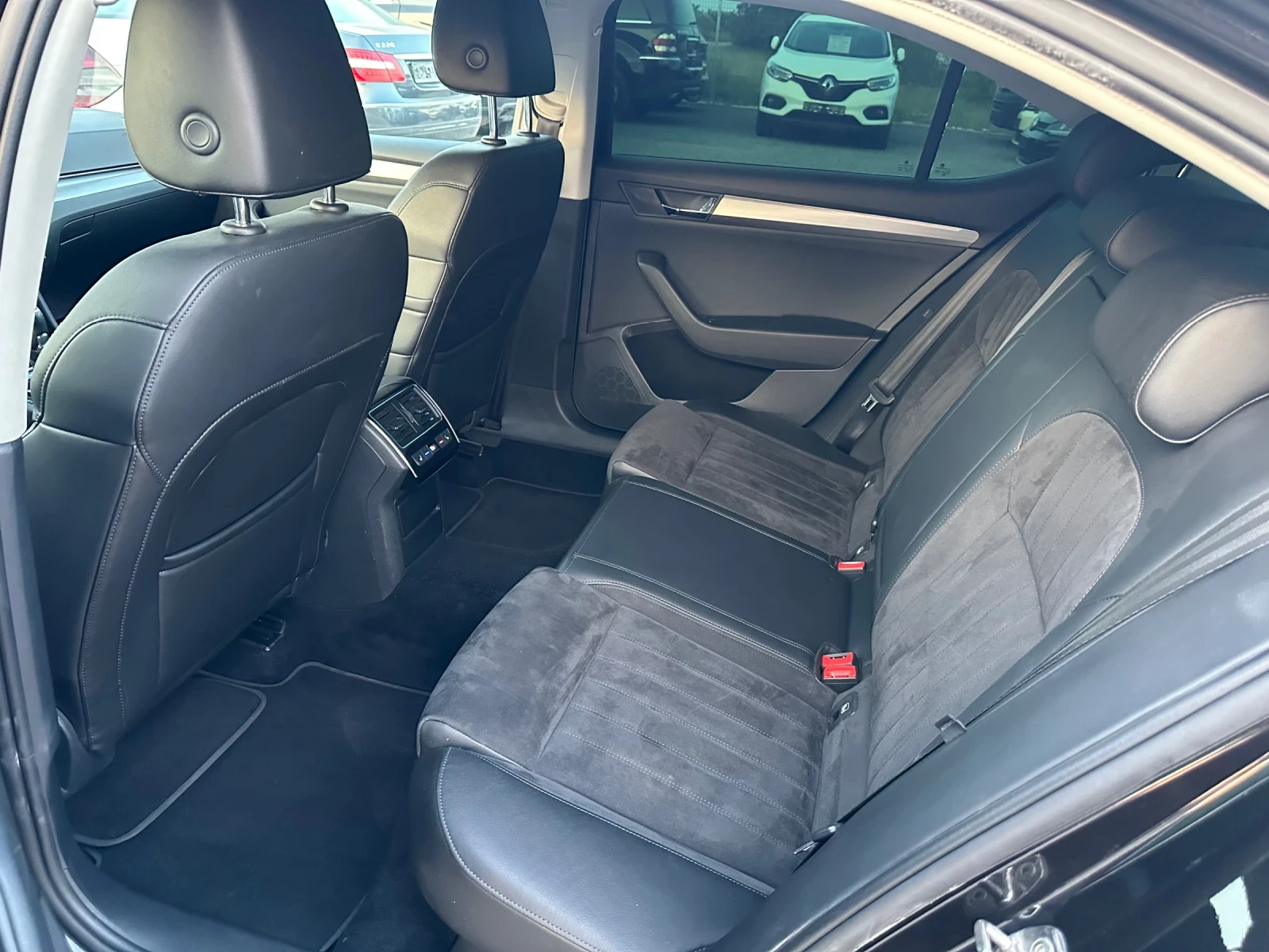 Skoda Superb 2.0TDI* 190* DSG* KEYLESS* *  | Mobile.bg   15