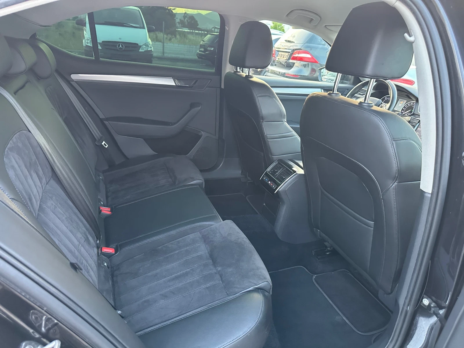 Skoda Superb 2.0TDI* 190* DSG* KEYLESS* *  | Mobile.bg   14