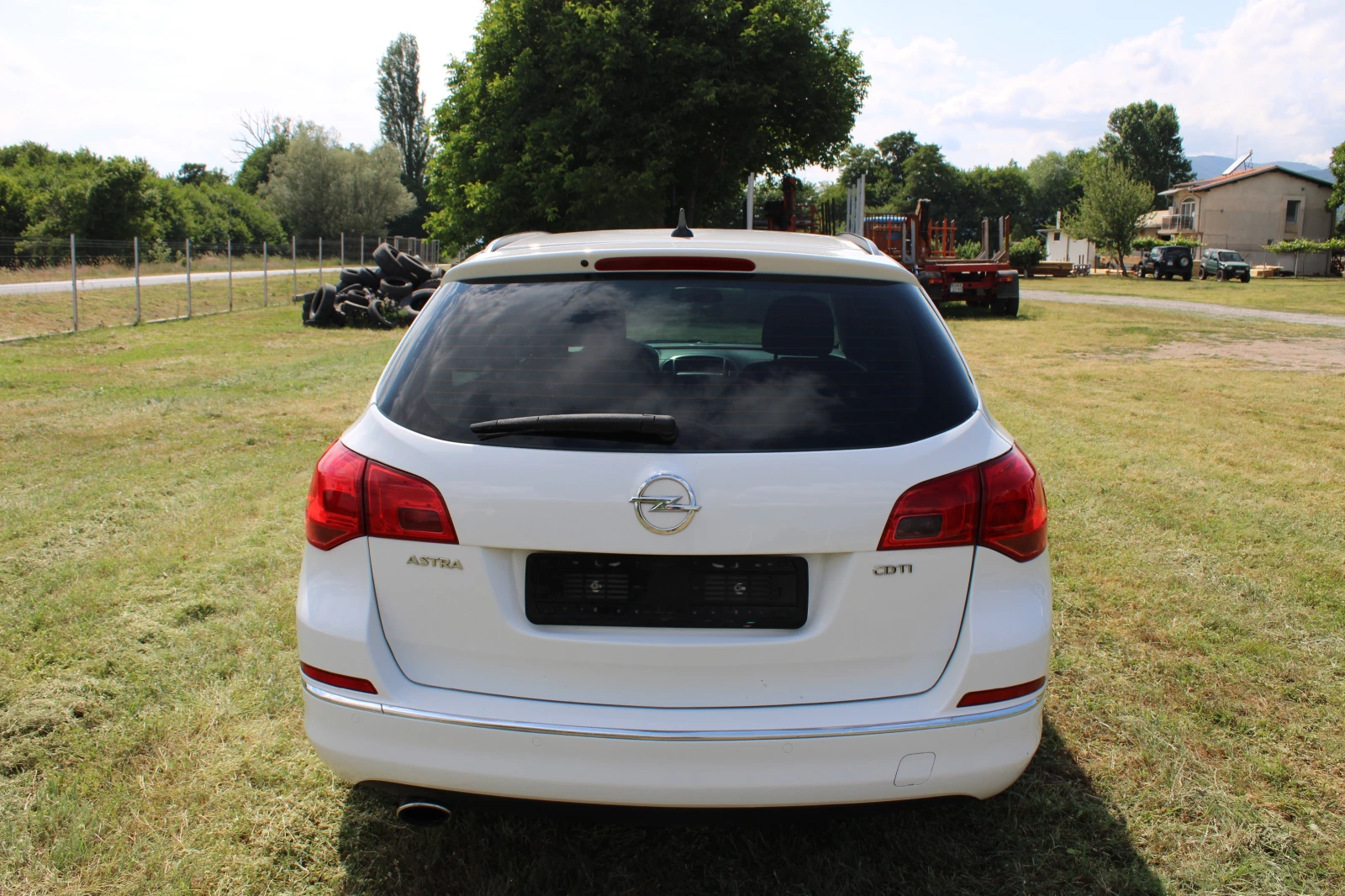Opel Astra SPORT TOURER - изображение 7