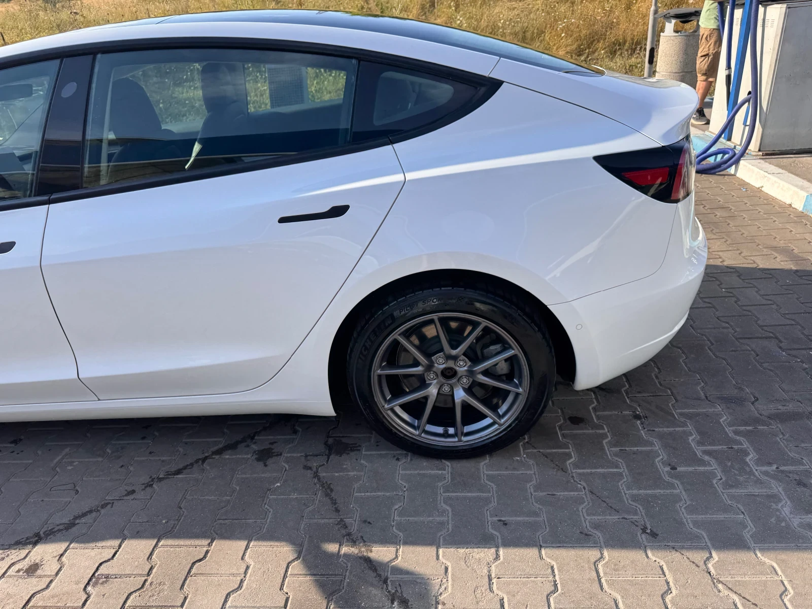 Tesla Model 3 Long Range Dual Motor гаранция до 2030г - изображение 7