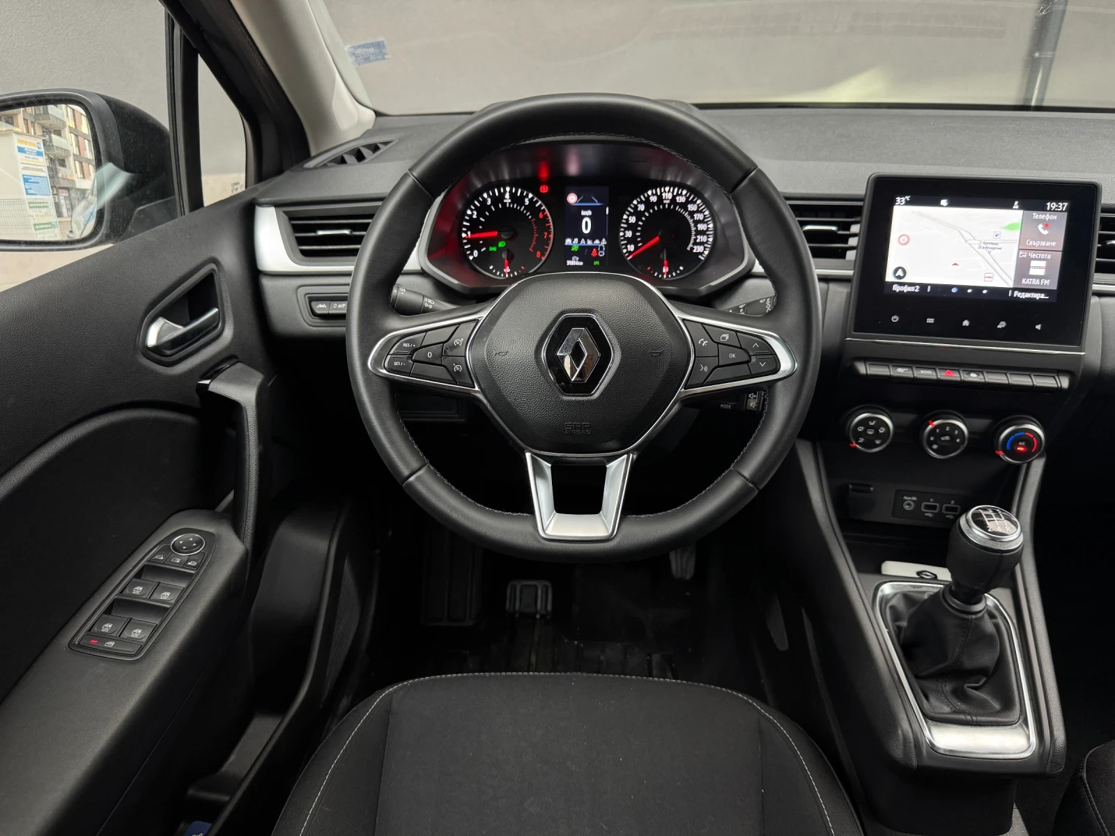 Renault Captur LPG 31000km // ВЪРНАТ ОТ ЛИЗИНГ// ГАРАНЦИЯ - изображение 5