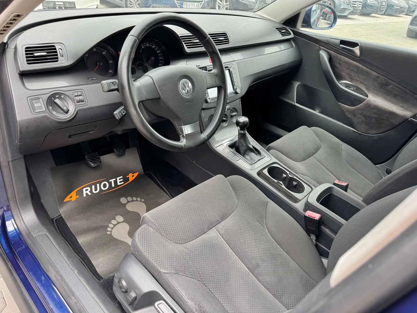 VW Passat 1.9TDi Навигация - изображение 8