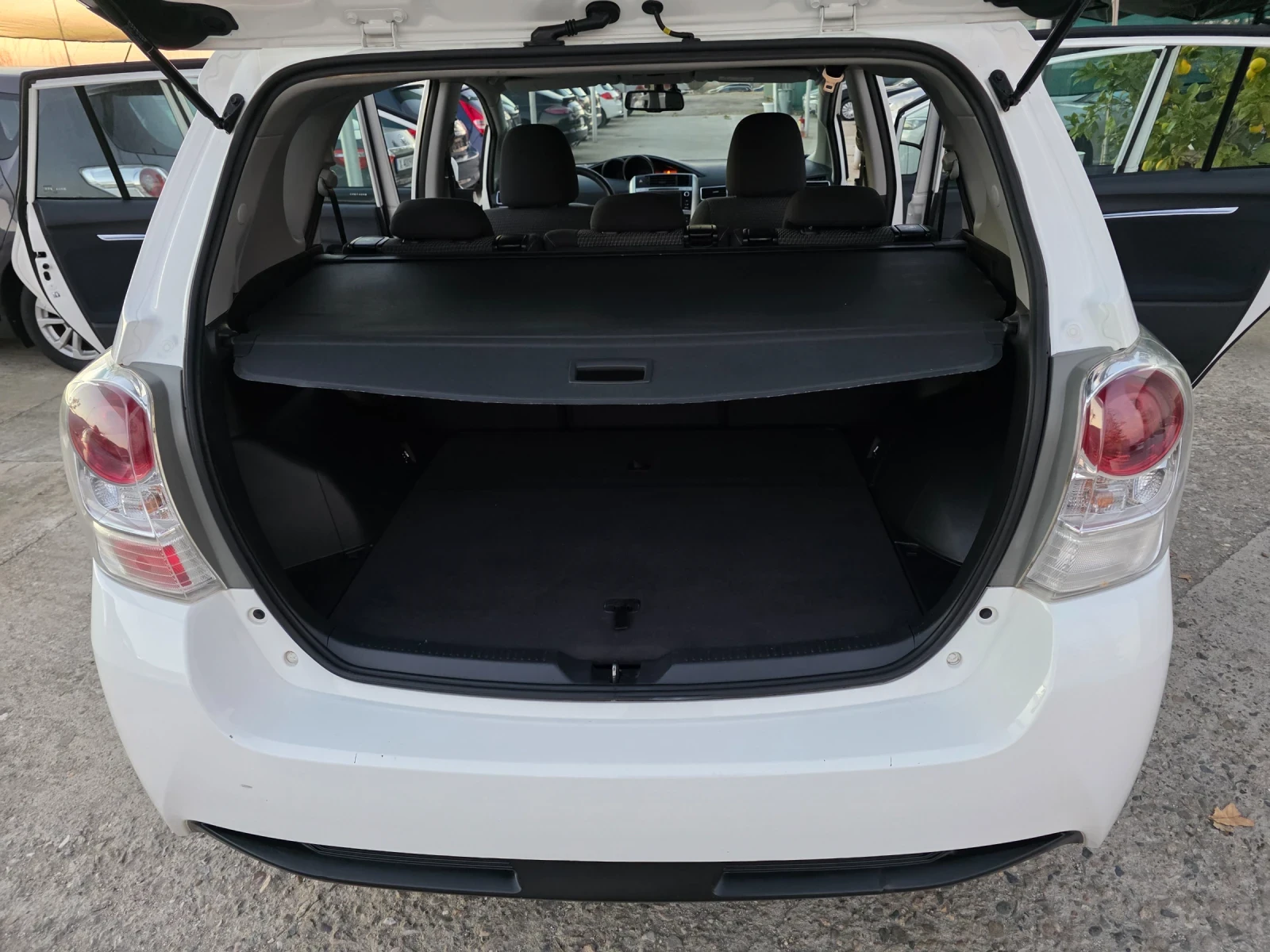 Toyota Verso 1.6 VVTI EVRO 6  Navi HandsFree | Mobile.bg   11