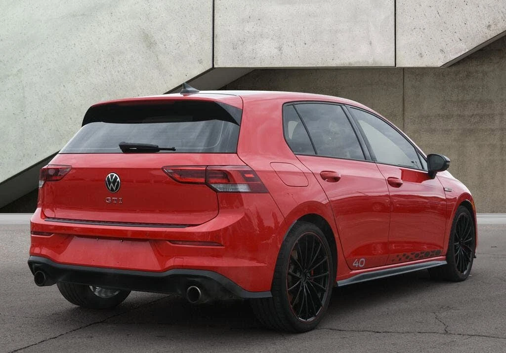 VW Golf GTI 40th Anniversary АвтоКредит* (ЦЕНА ДО БГ) - изображение 5