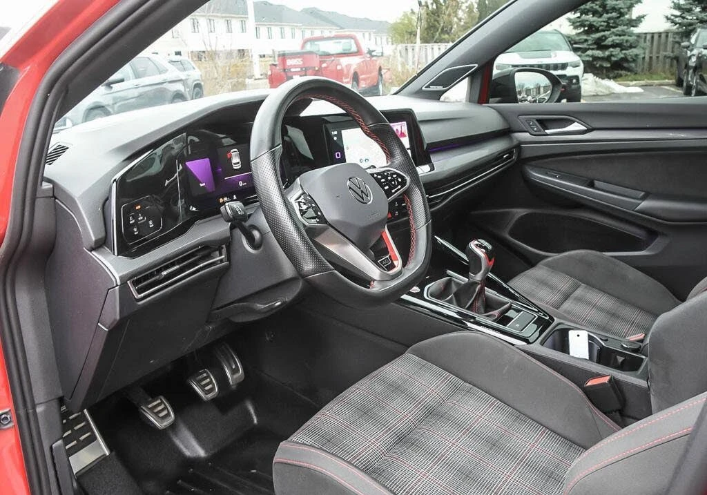 VW Golf GTI 40th Anniversary АвтоКредит* (ЦЕНА ДО БГ) - изображение 9