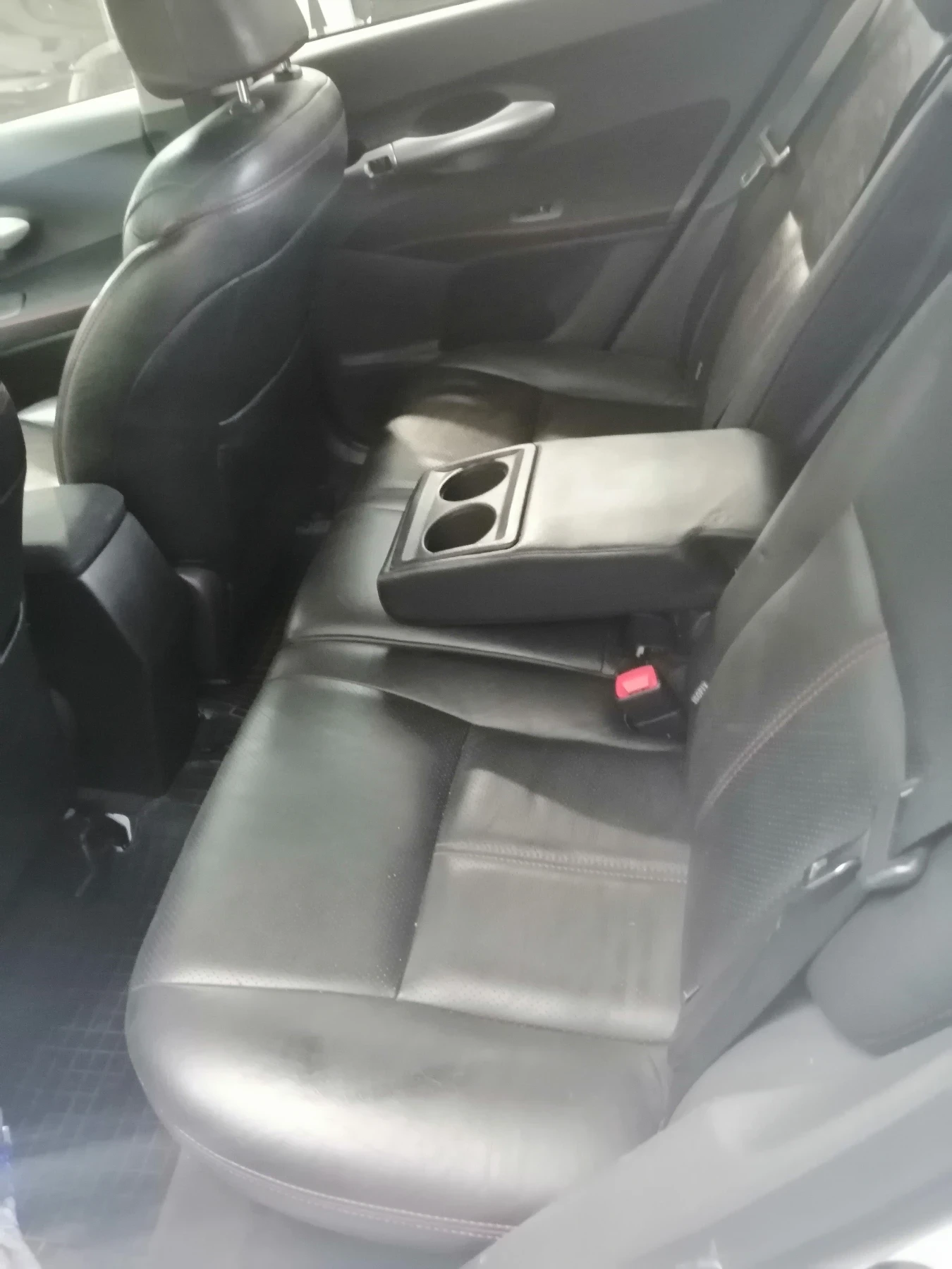 Toyota Auris  - изображение 4