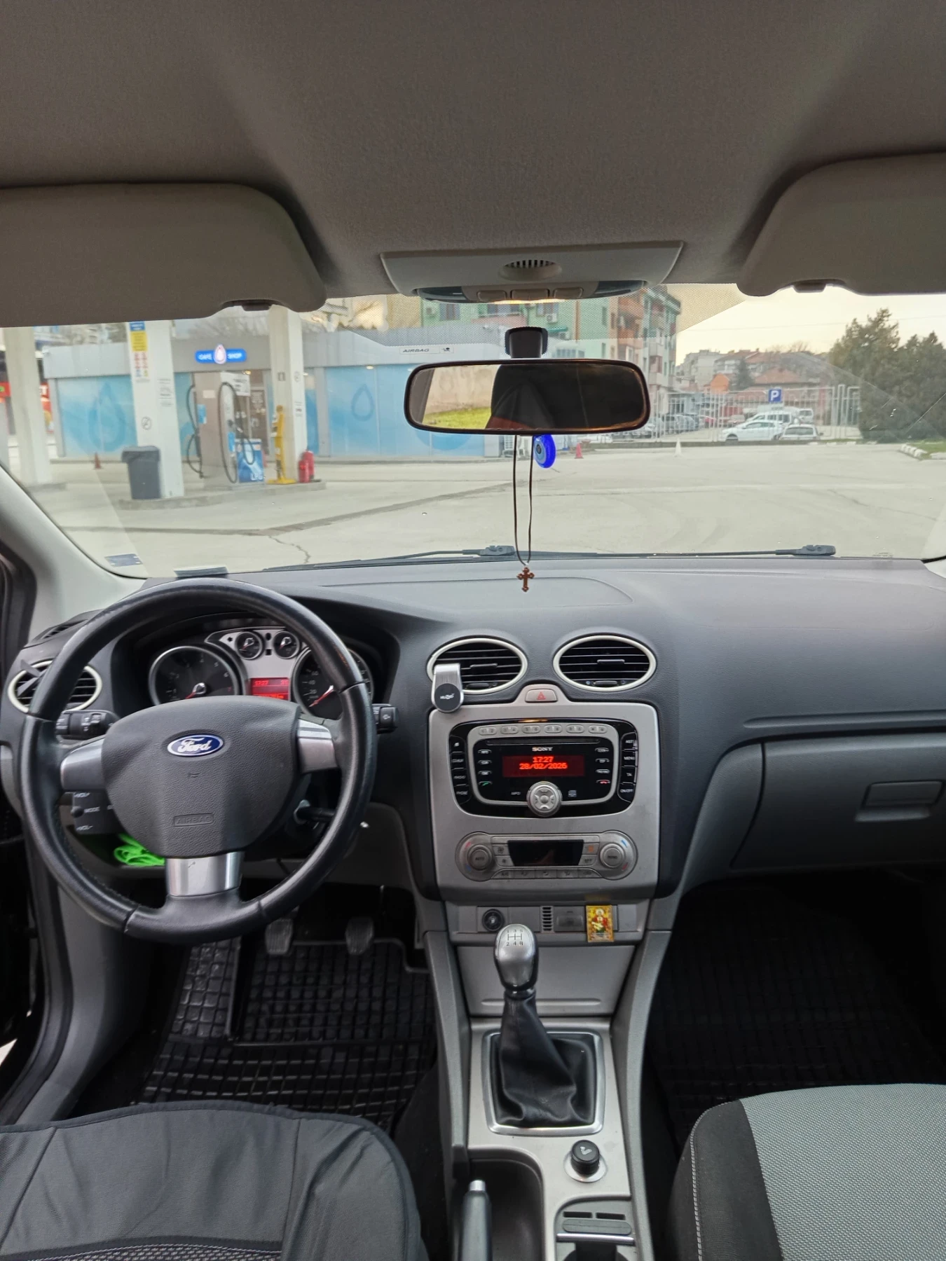 Ford Focus 1.6i ��� | Mobile.bg � ����������� 12