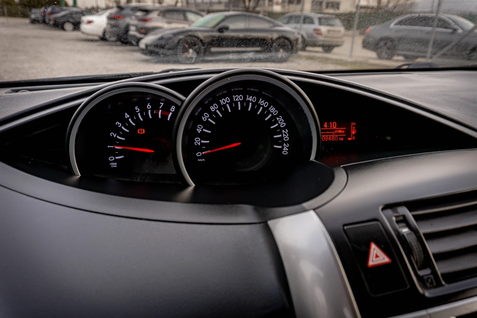 Toyota Verso 1.8 бензин Facelift! С Гаранция! ТОП!  - изображение 9