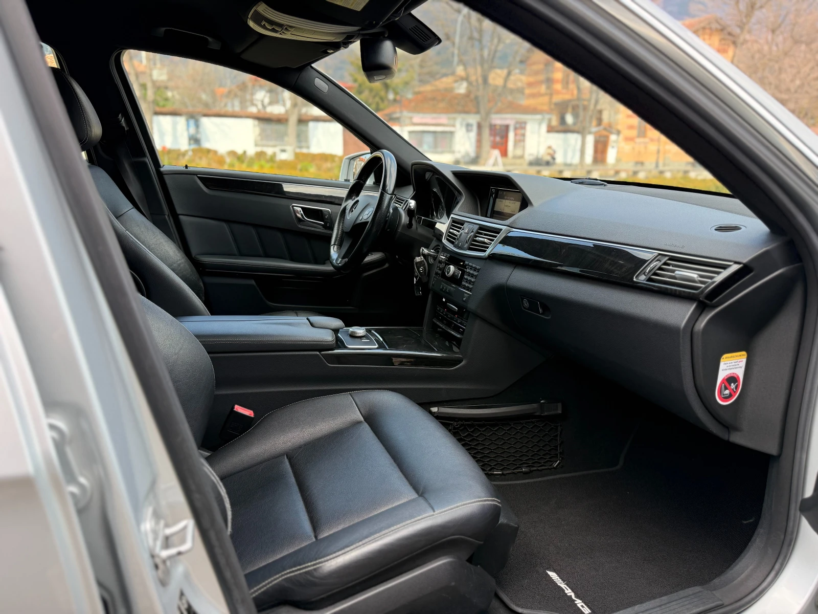 Mercedes-Benz E 350 AMG/231, снимка 7 - Автомобили и джипове - 53736272