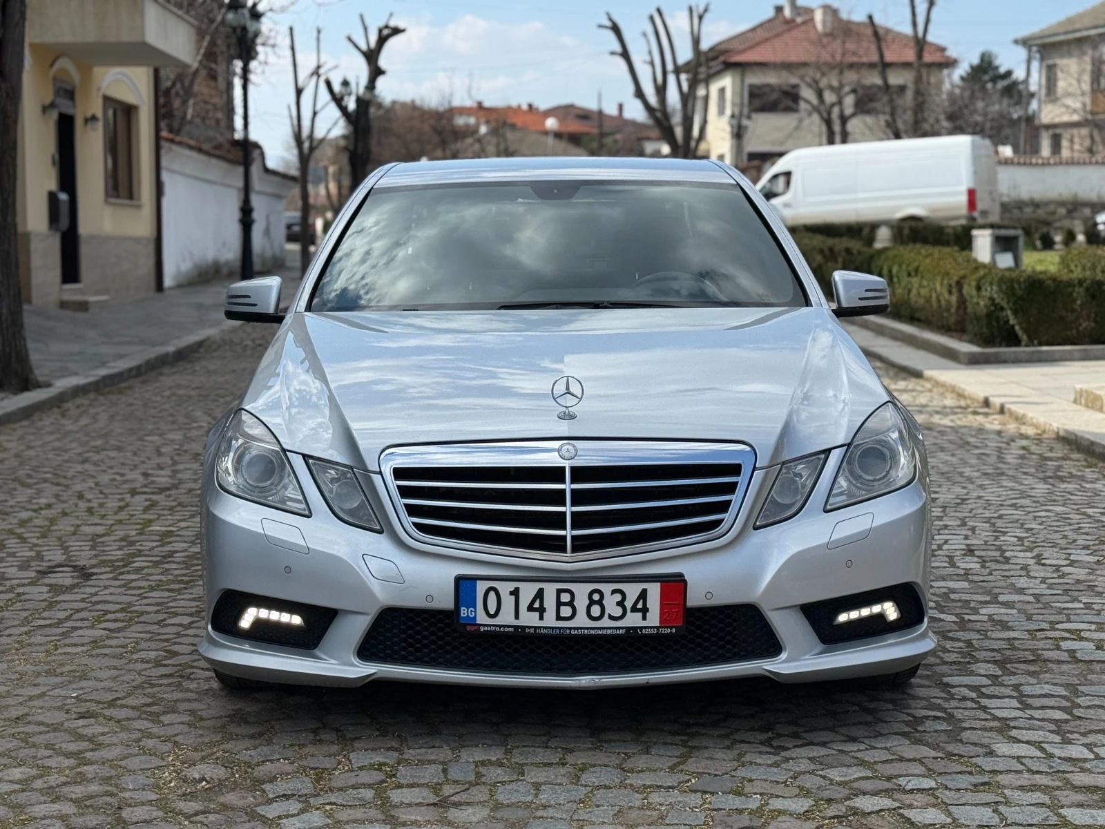 Mercedes-Benz E 350 AMG/231, снимка 3 - Автомобили и джипове - 53736272