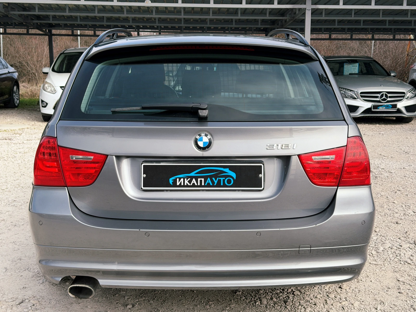 BMW 318 i FACELIFT, снимка 4 - Автомобили и джипове - 53826844