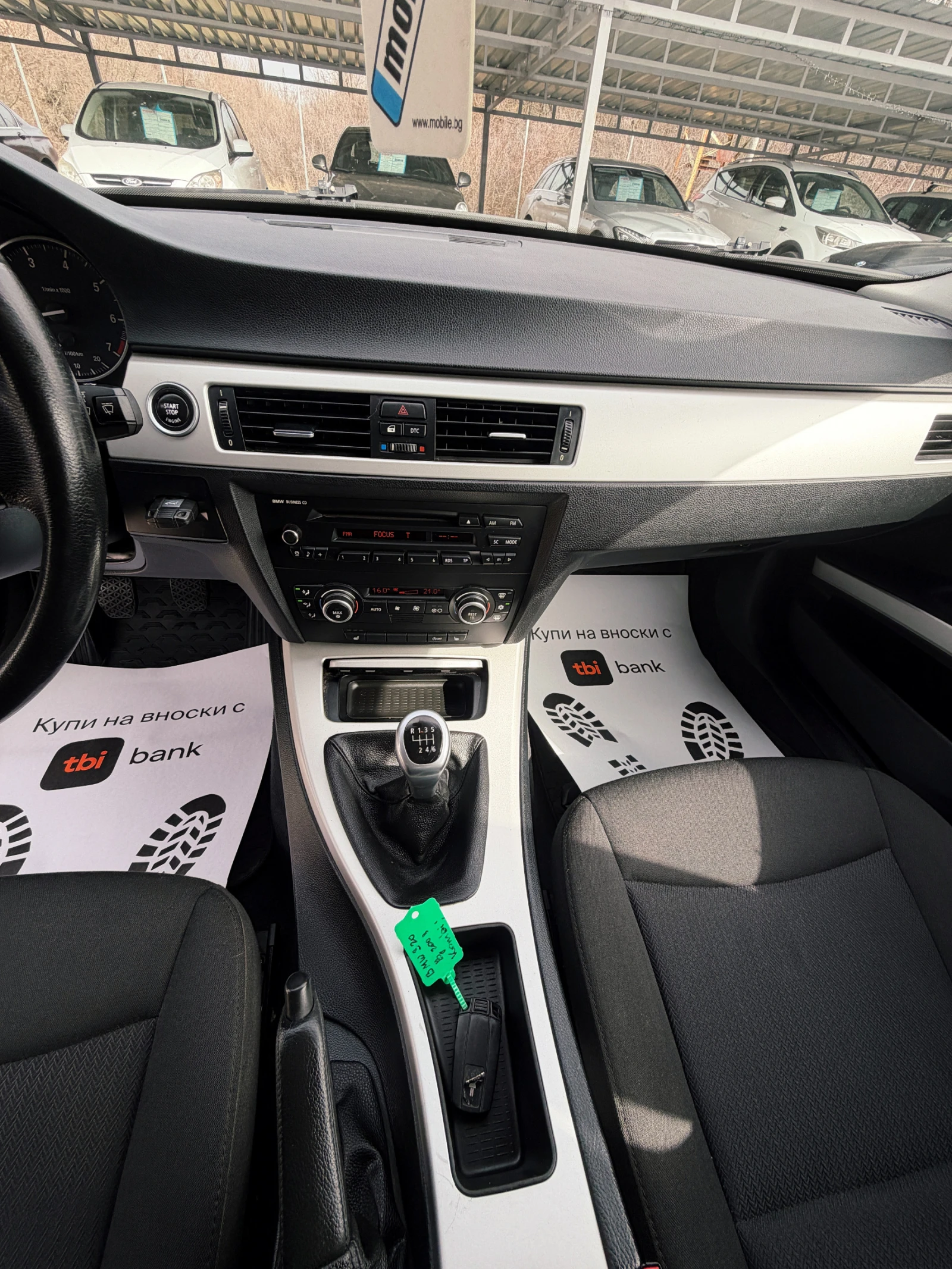 BMW 318 i FACELIFT, снимка 12 - Автомобили и джипове - 53826844