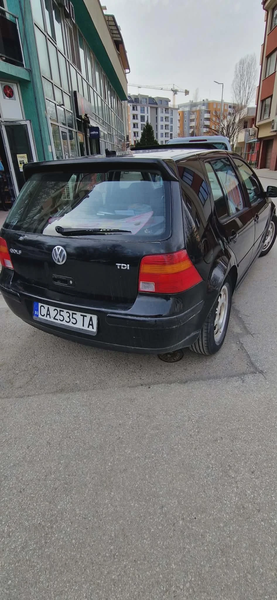 VW Golf 1.9, снимка 6 - Автомобили и джипове - 53830252