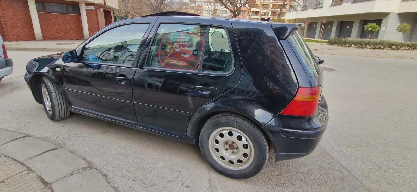VW Golf 1.9, снимка 2 - Автомобили и джипове - 53830252