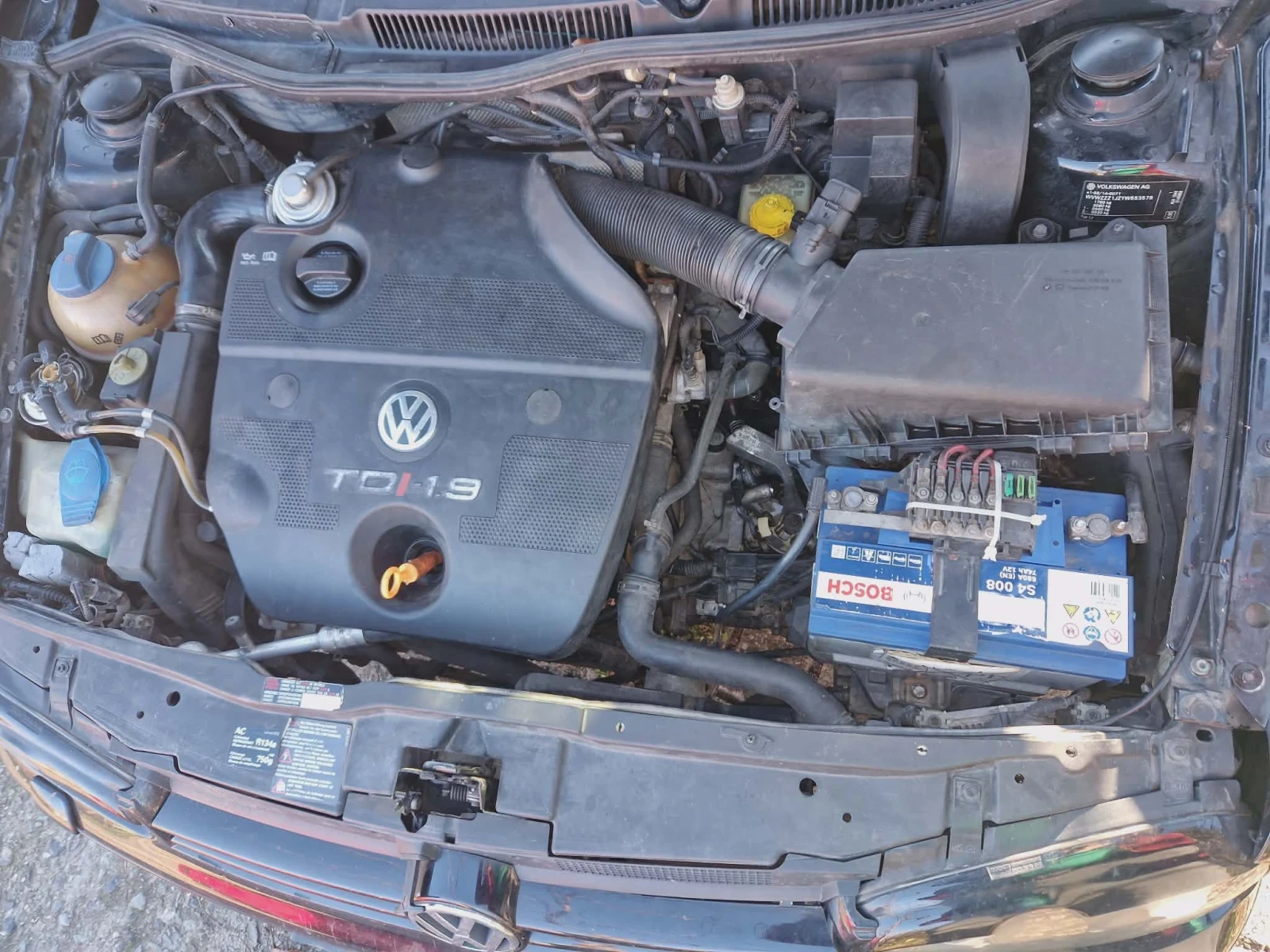 VW Golf 1.9, снимка 4 - Автомобили и джипове - 53830252