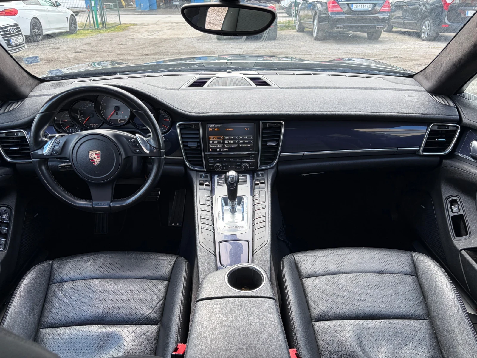 Porsche Panamera, снимка 14 - Автомобили и джипове - 54085841