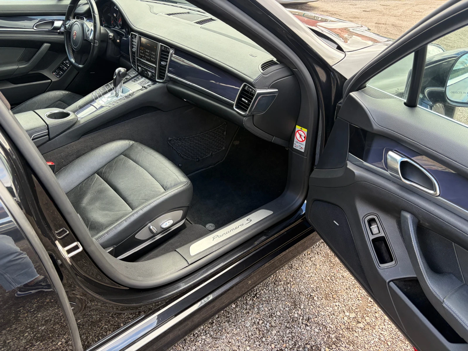 Porsche Panamera, снимка 13 - Автомобили и джипове - 54085841