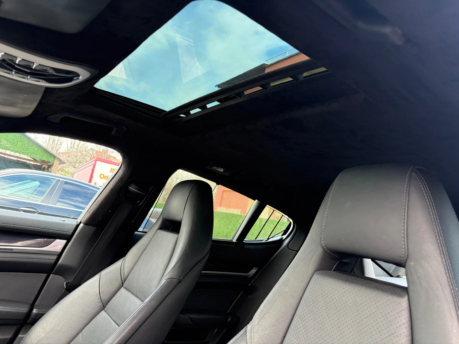 Porsche Panamera, снимка 11 - Автомобили и джипове - 54085841