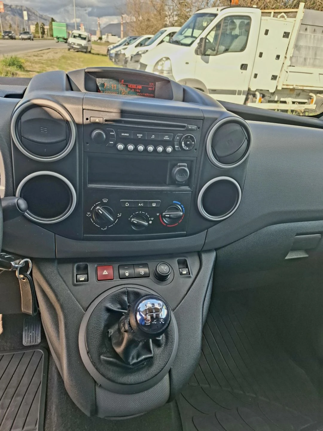 Citroen Berlingo, снимка 9 - Автомобили и джипове - 54233253