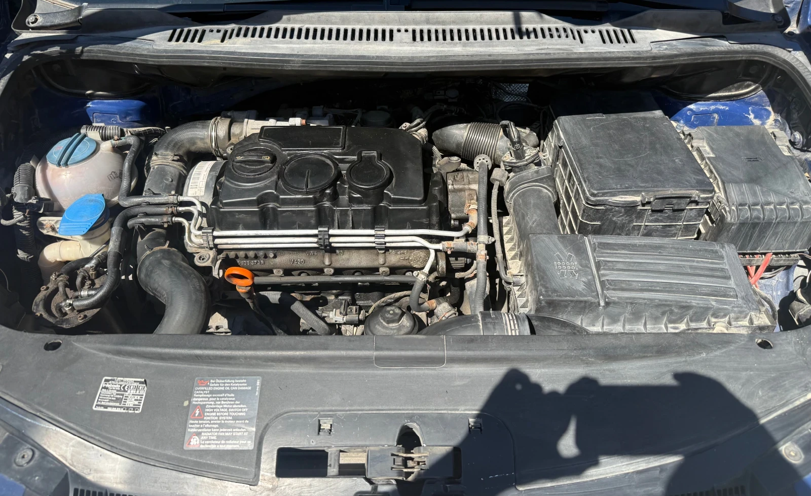 VW Touran, снимка 10 - Автомобили и джипове - 54441401