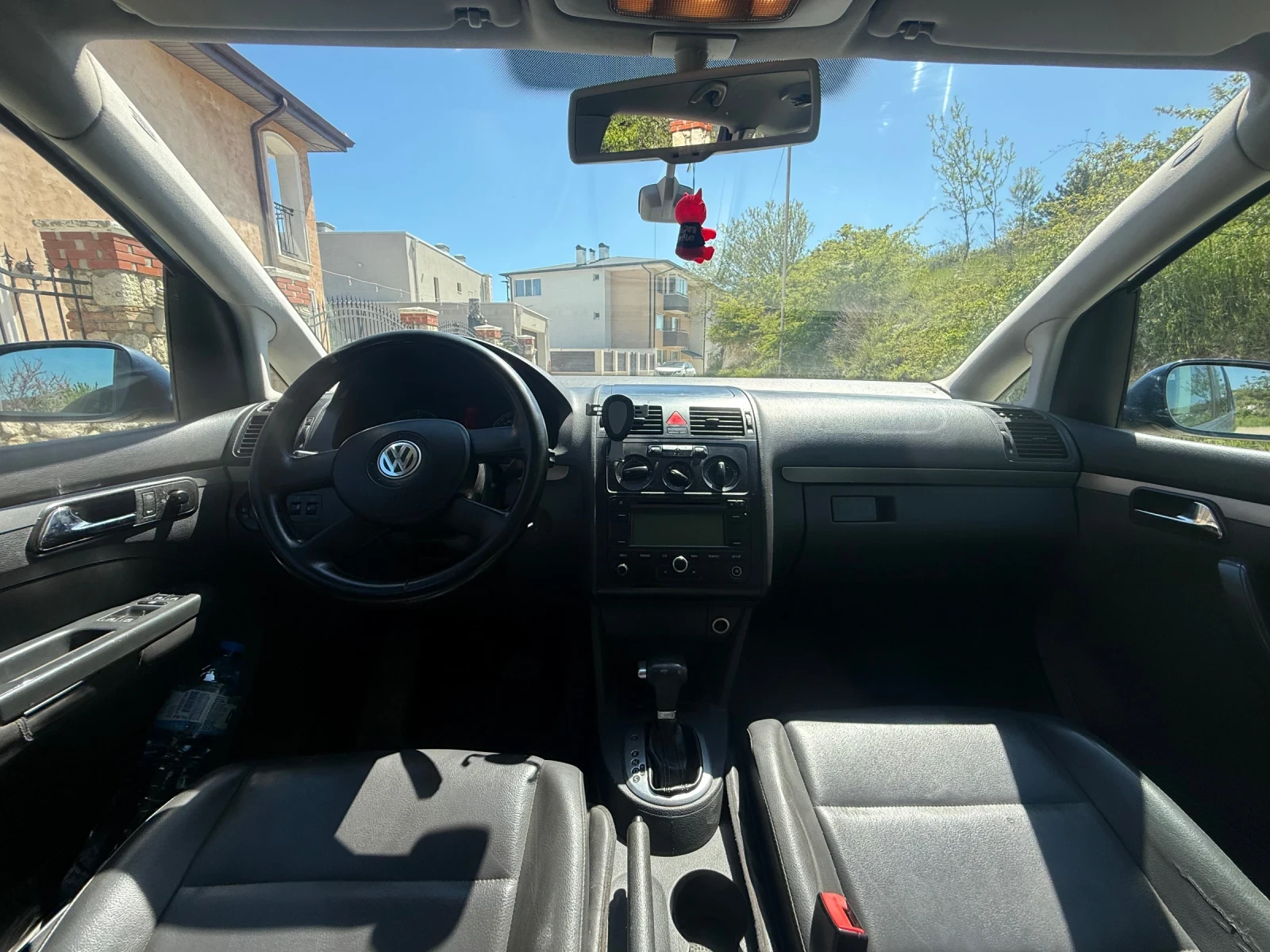 VW Touran, снимка 6 - Автомобили и джипове - 54441401