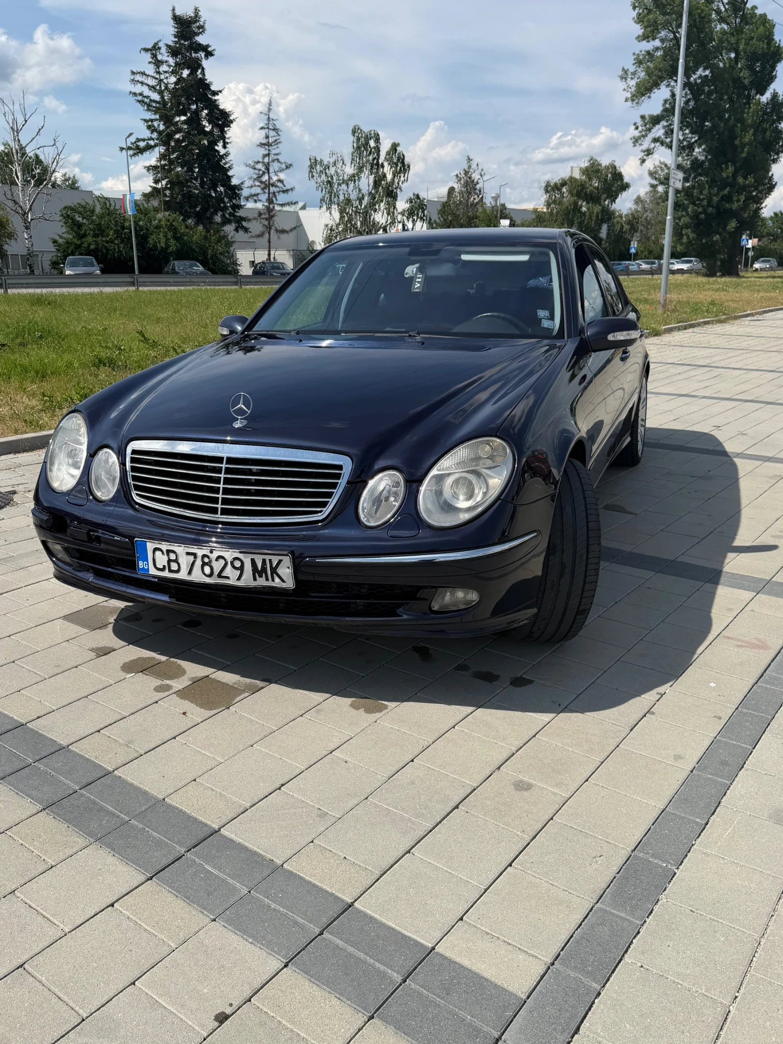 Mercedes-Benz E 270, снимка 2 - Автомобили и джипове - 54822428