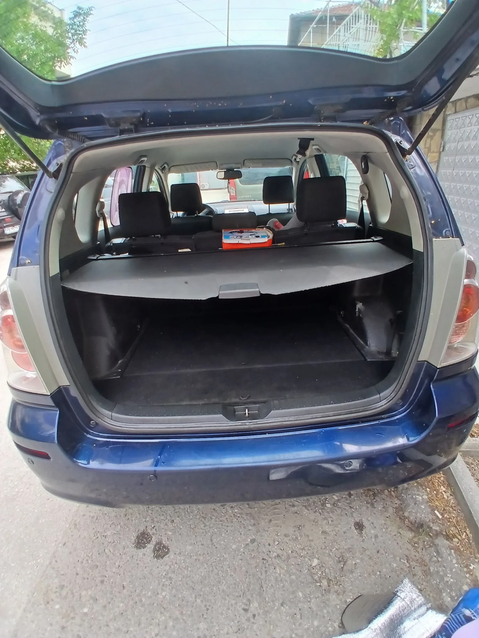 Toyota Corolla verso, снимка 6 - Автомобили и джипове - 55079297