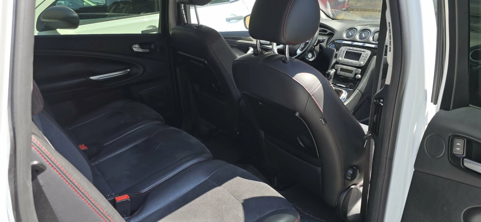 Ford S-Max 2.2 TDCI, 175 hp, Titanium, снимка 8 - Автомобили и джипове - 55345641