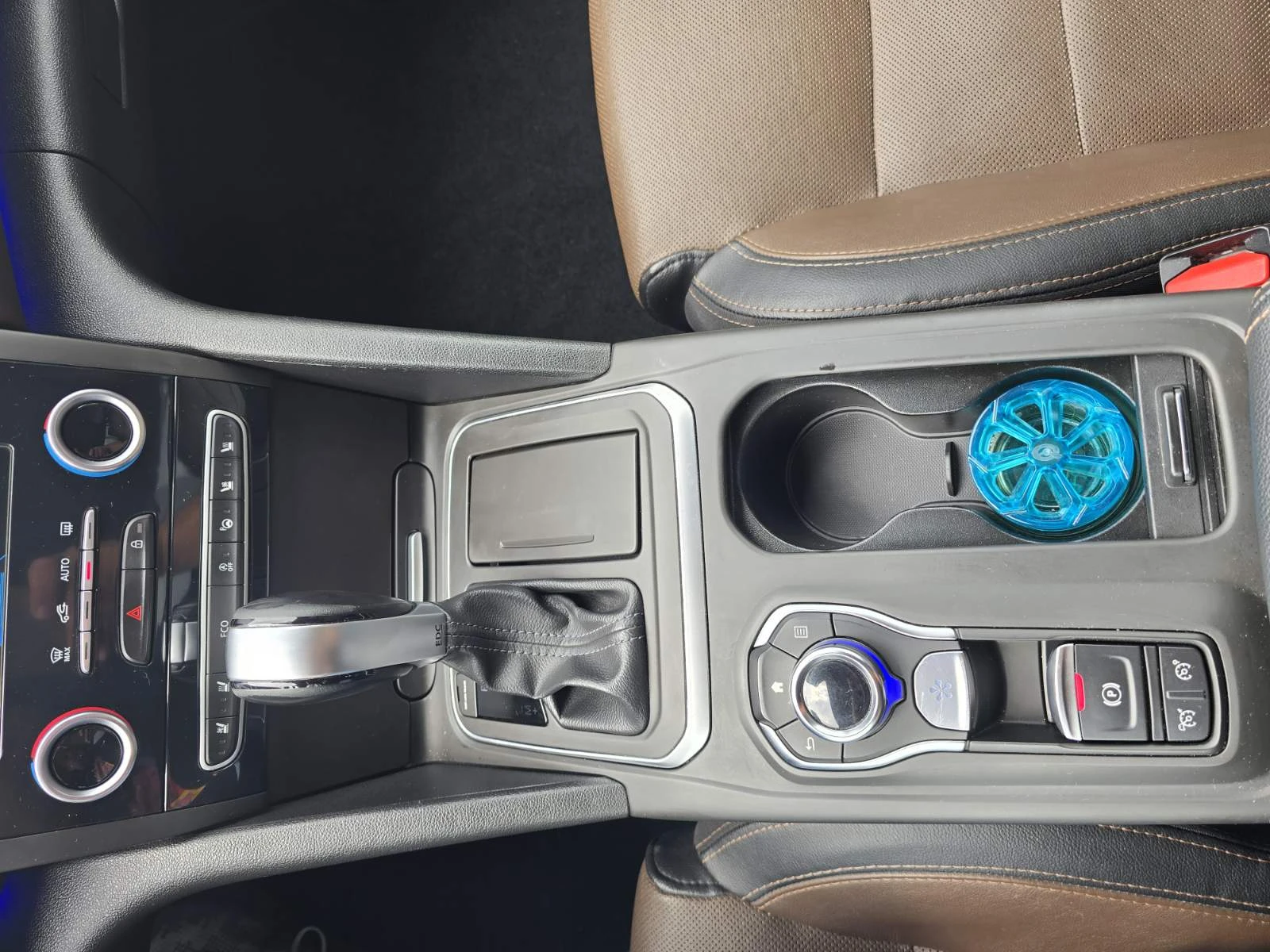 Renault Talisman 1.6 dCi 160 EDC, снимка 9 - Автомобили и джипове - 55457194