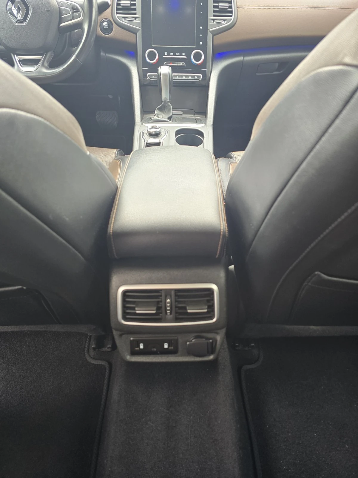 Renault Talisman 1.6 dCi 160 EDC, снимка 14 - Автомобили и джипове - 55457194