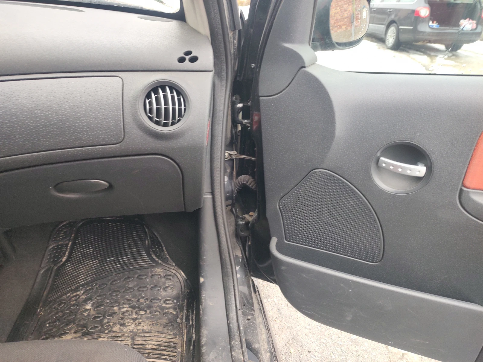 Citroen C2 VTR 1, 4 газ, снимка 14 - Автомобили и джипове - 56049377