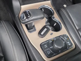 Jeep Grand cherokee 3.0 Diesel Overland Wk2, снимка 9