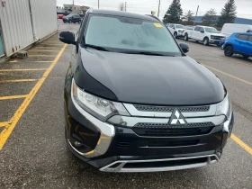 Mitsubishi Outlander PHEV SE * * CARFAX * * АВТО КРЕДИТ * * , снимка 2