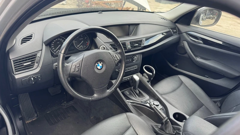 BMW X1 2.3 Xdrive, снимка 7 - Автомобили и джипове - 47611419