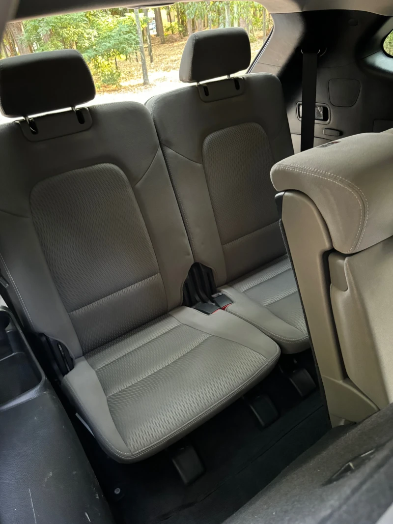 Hyundai Santa fe 3.3 GDi XL, снимка 11 - Автомобили и джипове - 52797445