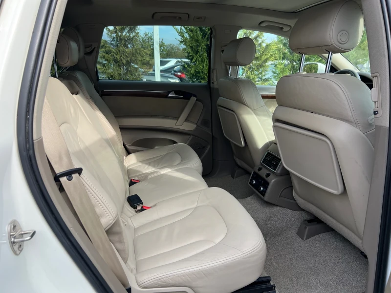 Audi Q7 4.2TDI-326кс= 7МЕСТА= ПАНОРАМА= КАМЕРА= ПОДГРЕВ, снимка 14 - Автомобили и джипове - 51839469
