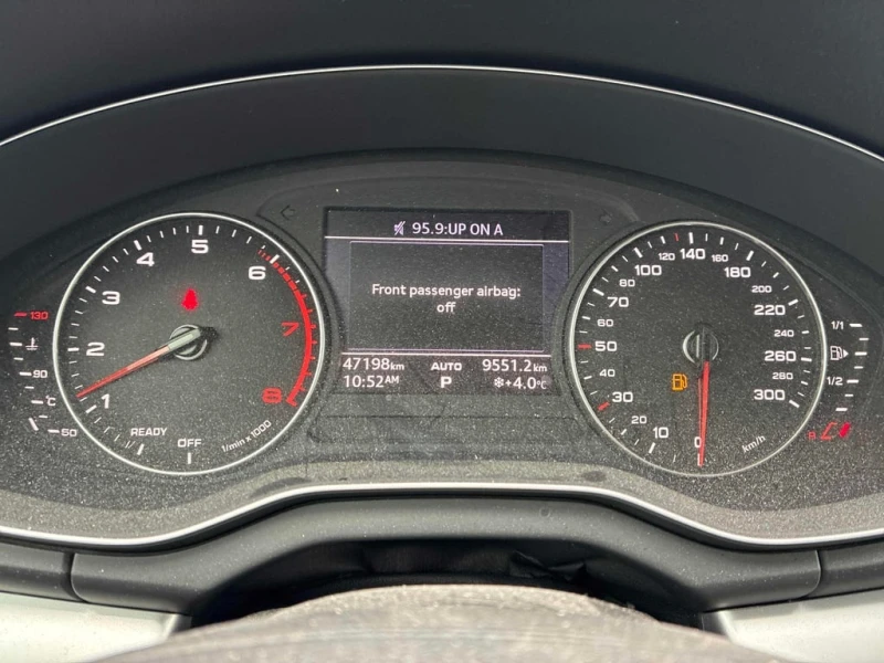 Audi Q5 * Komfort * CARFAX * БЕЗ ПЪРВОНАЧАЛНА ВНОСКА, снимка 8 - Автомобили и джипове - 52975592